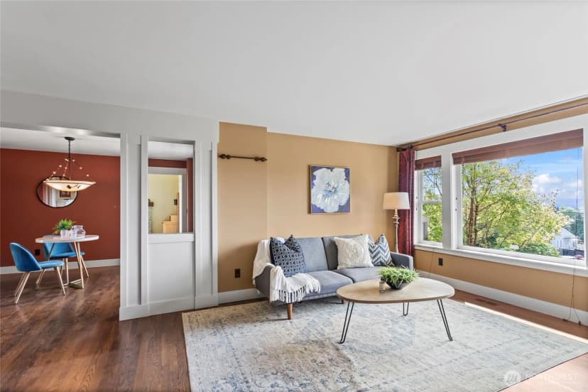 Property photo for 1533 S Sunset Drive, Tacoma photo 13