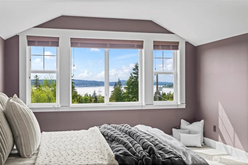 Property photo for 1533 S Sunset Drive, Tacoma photo 20