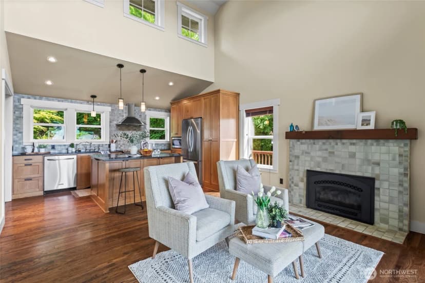 Property photo for 1533 S Sunset Drive, Tacoma photo 9