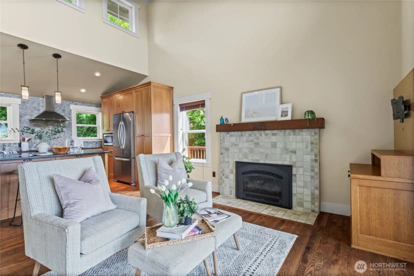 Property photo for 1533 S Sunset Drive, Tacoma photo 10