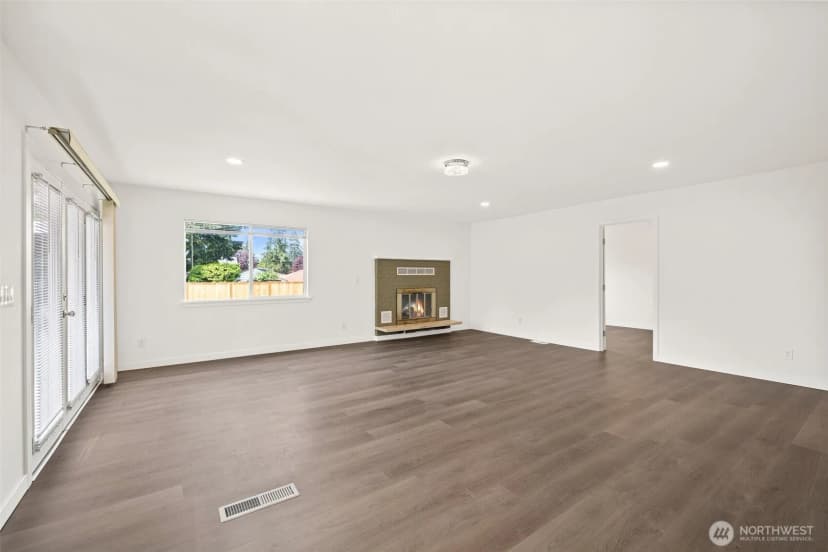 Property photo for 13223 4th Avenue Sw, Burien photo 22