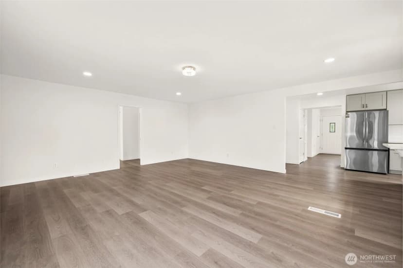 Property photo for 13223 4th Avenue Sw, Burien photo 33