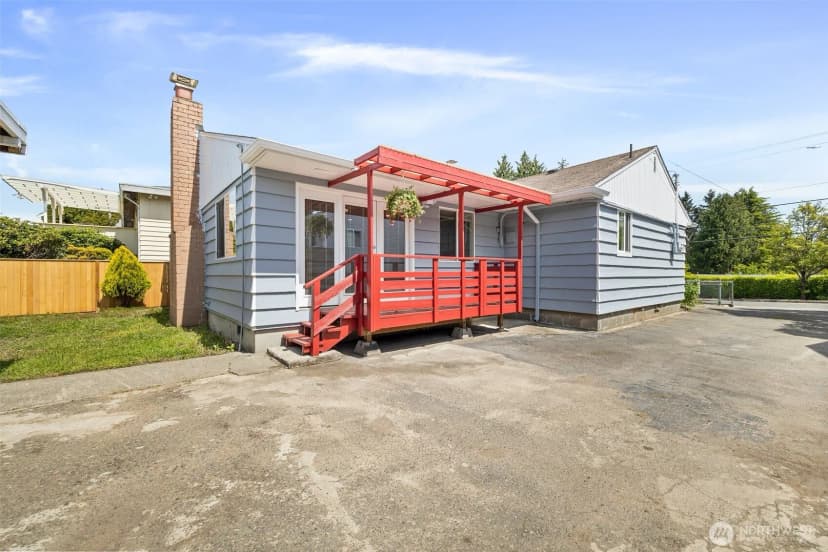 Property photo for 13223 4th Avenue Sw, Burien photo 3