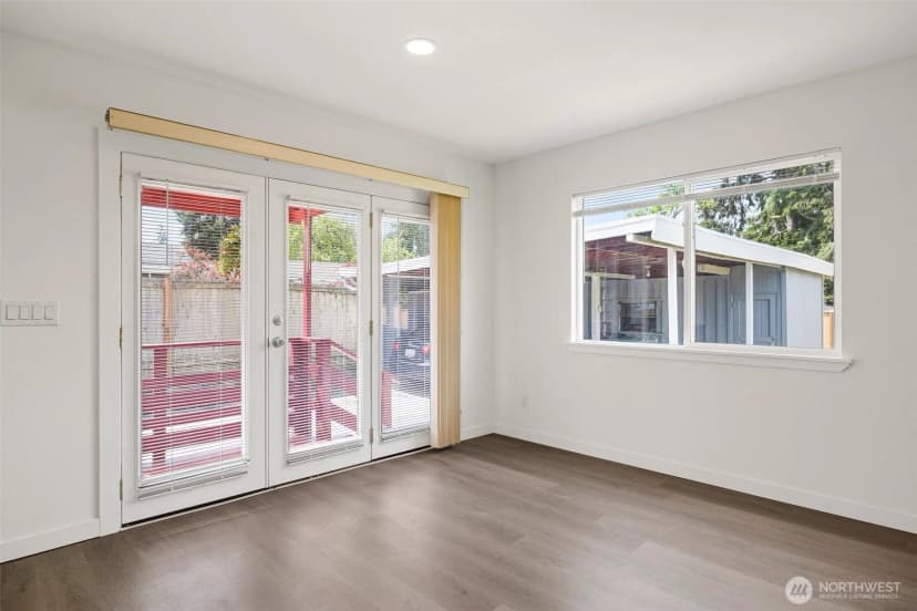 Property photo for 13223 4th Avenue Sw, Burien photo 32