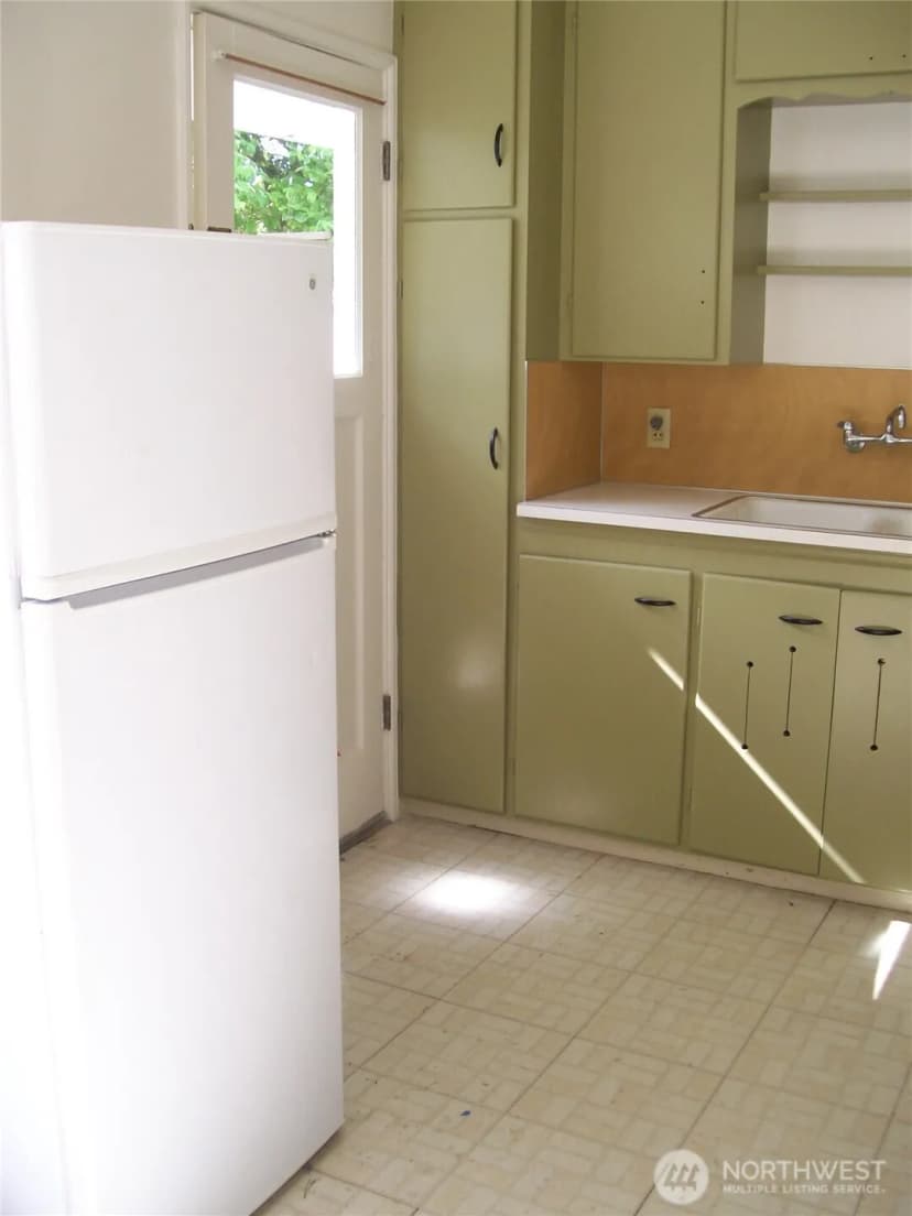 Property photo for 1505 44th Avenue Sw, Seattle photo 10