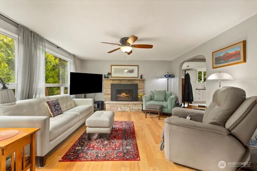Property photo for 304 Riverview Drive Ne, Auburn photo 13