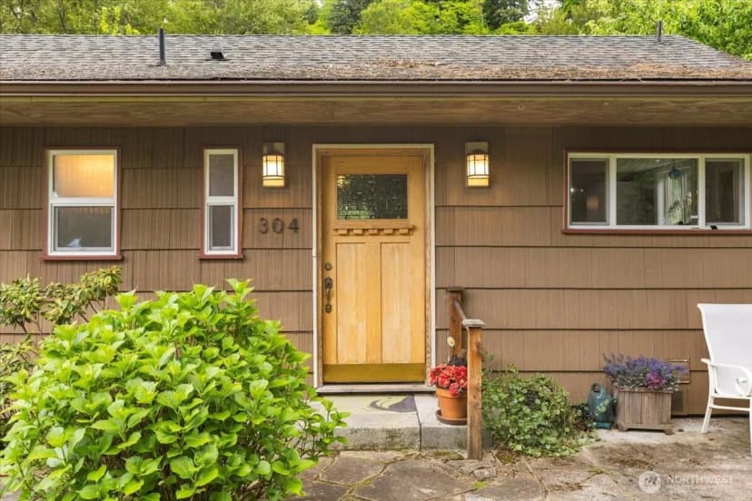 Property photo for 304 Riverview Drive Ne, Auburn photo 5