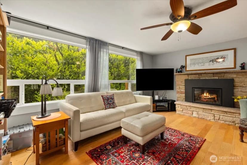 Property photo for 304 Riverview Drive Ne, Auburn photo 14