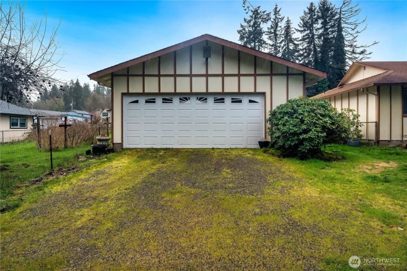 Property photo for 605 W Euclid Avenue, Shelton photo 2