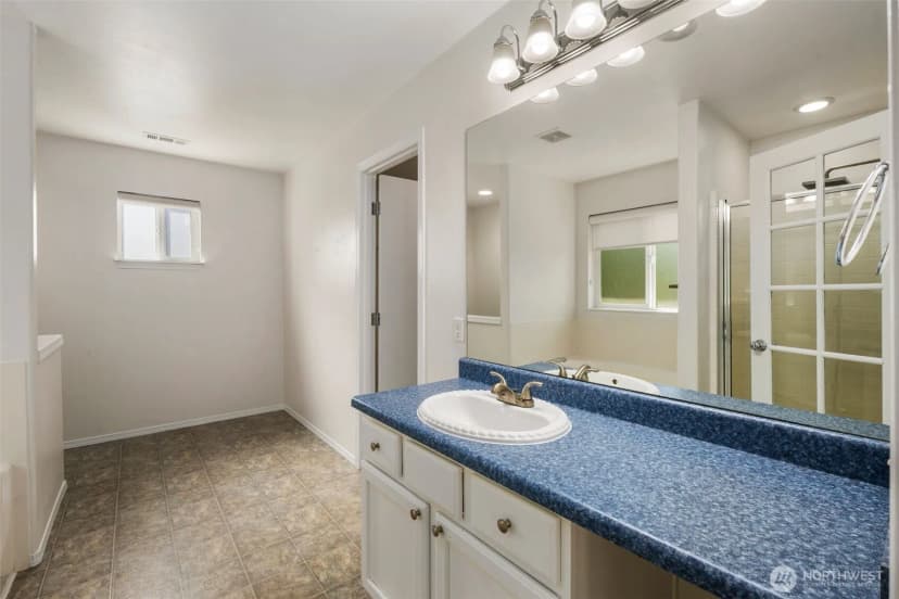 Property photo for 15303 35th Drive Se, Bothell photo 26