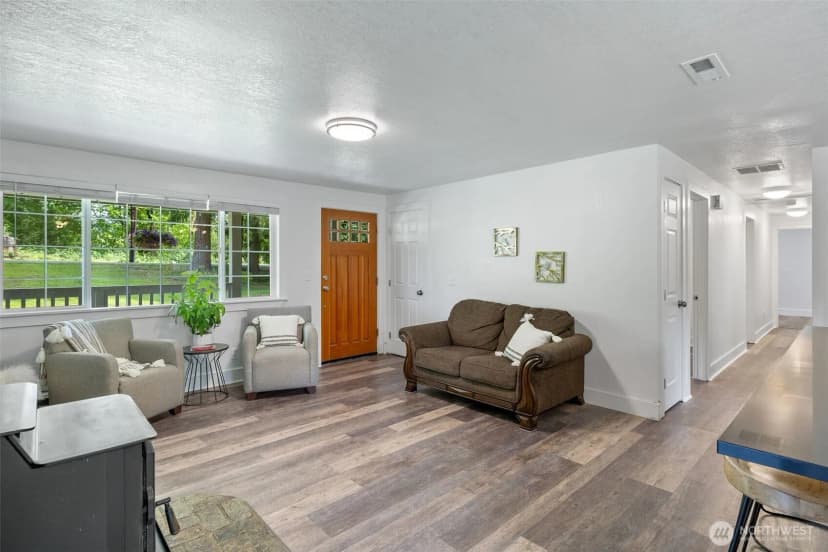 Property photo for 13520 Burn Road, Arlington photo 7