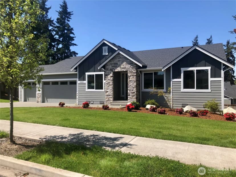 Property photo for 3020 117th Avenue Ct E, Edgewood