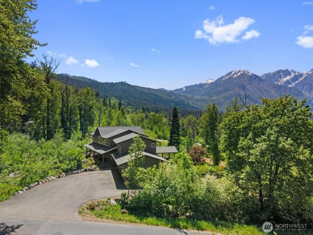 Property photo for 510 Dempsey Road, Leavenworth photo 2