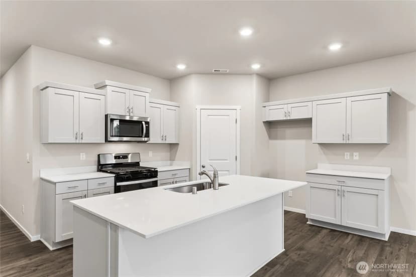 Property photo for 28307 74th Drive Nw #90, Stanwood photo 11