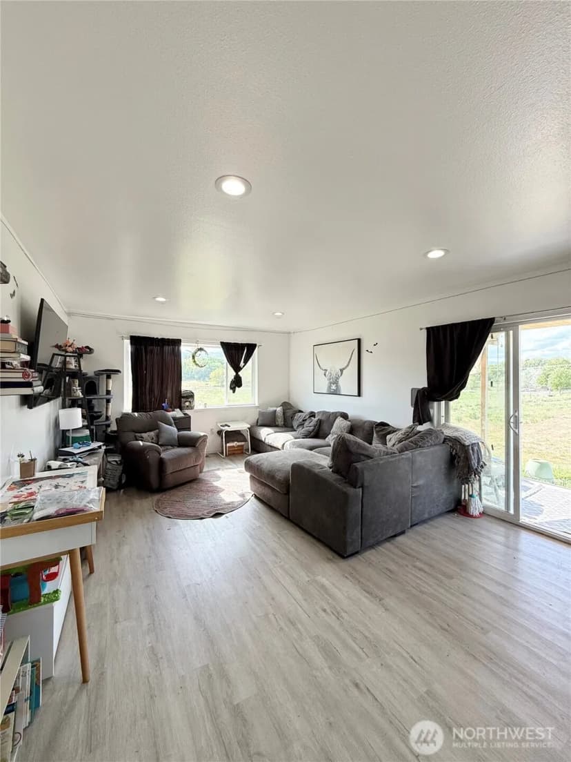 Property photo for 38 Miller Road, Omak photo 3