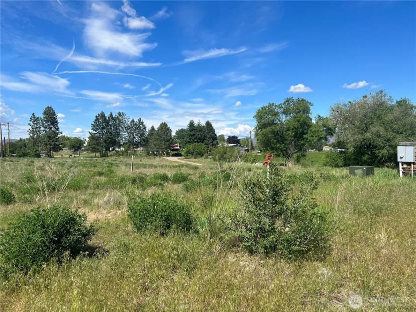 Property photo for 38 Miller Road, Omak photo 24
