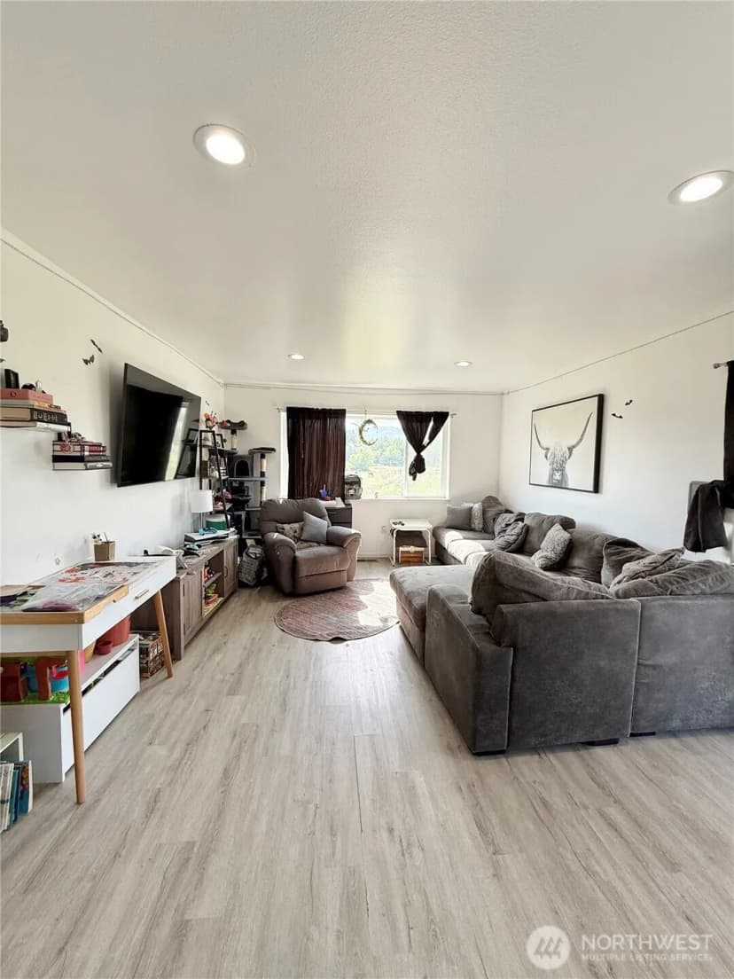 Property photo for 38 Miller Road, Omak photo 5