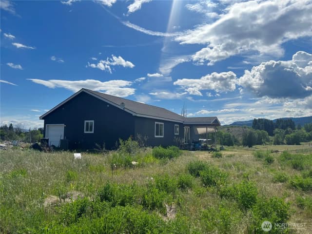Property photo for 38 Miller Road, Omak photo 2
