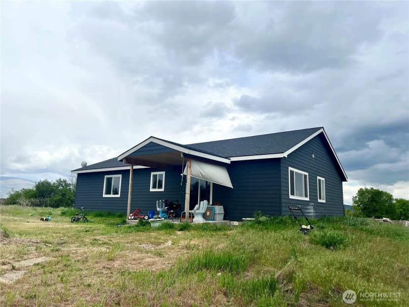 Property photo for 38 Miller Road, Omak photo 22