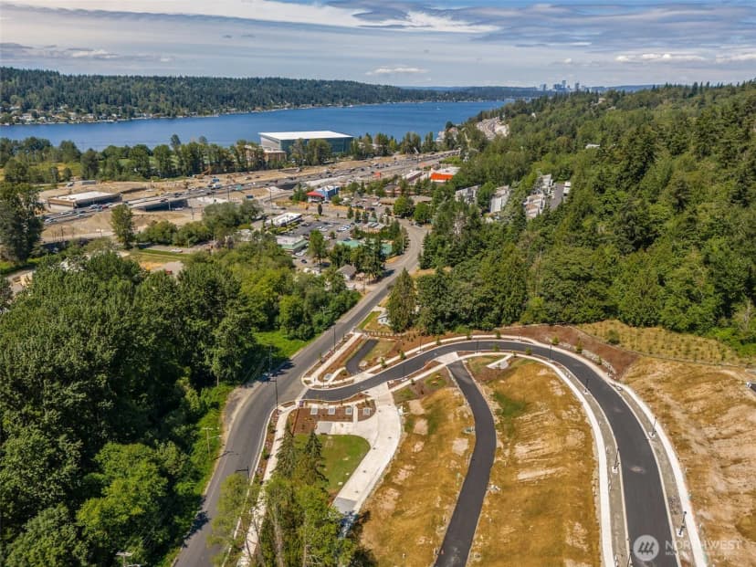 Property photo for 4255 Aberdeen Way Ne, Renton photo 34