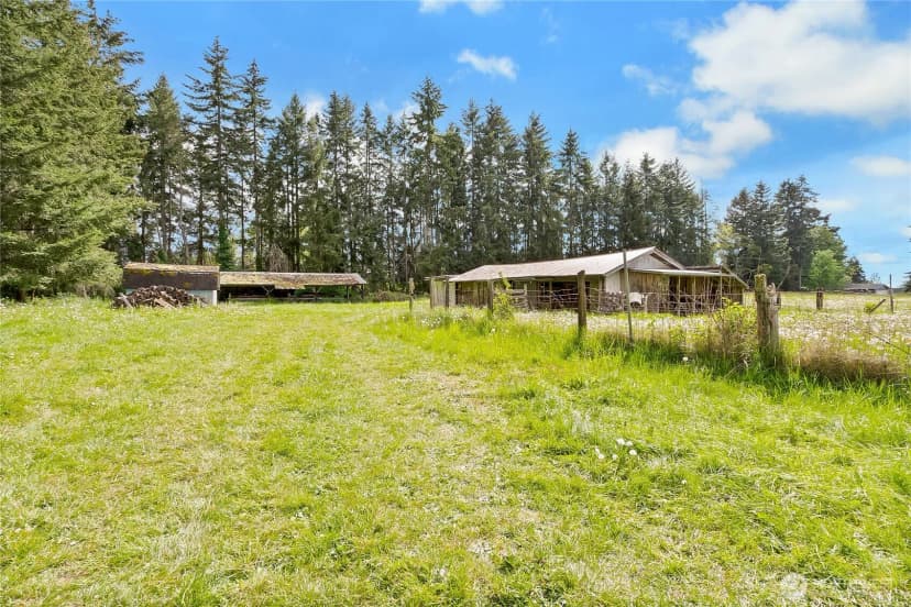 Property photo for 22410 126th Avenue E, Graham photo 31