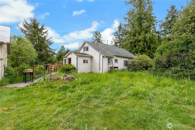 Property photo for 22410 126th Avenue E, Graham photo 2