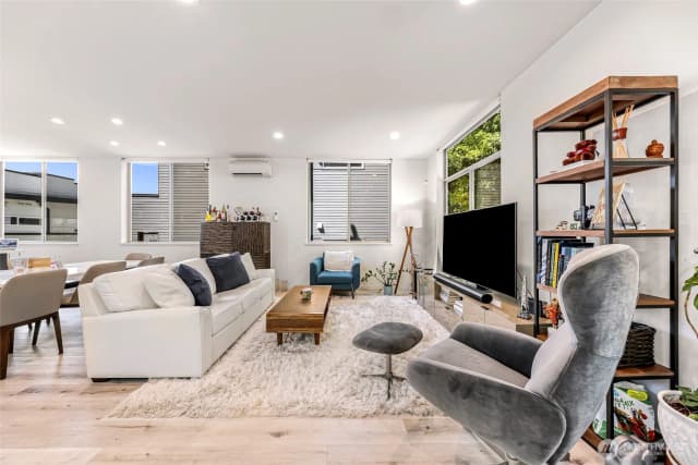 Property photo for 1628 S Lane Street, Seattle photo 4