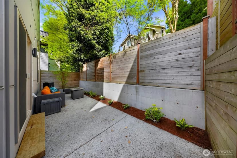 Property photo for 1628 S Lane Street, Seattle photo 31