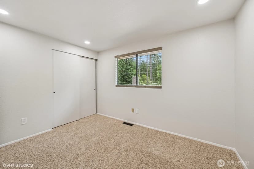 Property photo for 22434 Se Auburn-black Diamond Road, Black Diamond photo 22