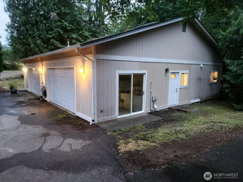 Property photo for 22434 Se Auburn-black Diamond Road, Black Diamond photo 24