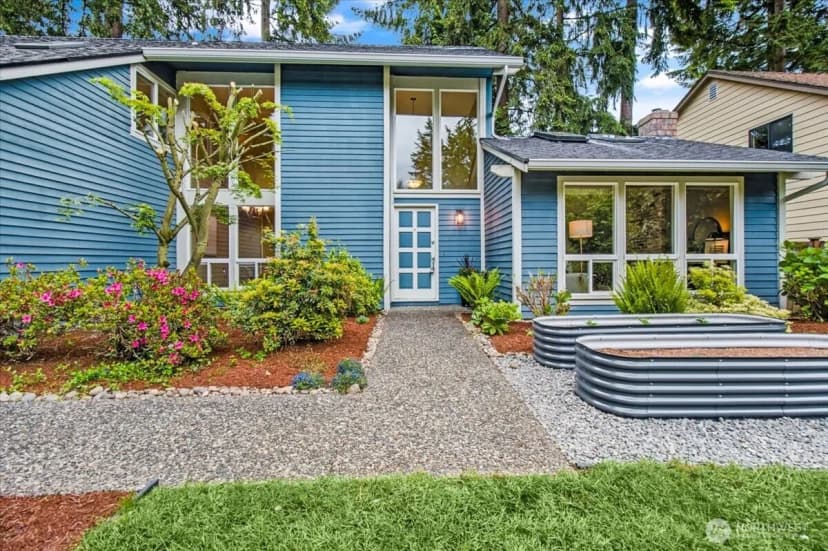 Property photo for 11725 Ne 145th Street, Kirkland photo 2