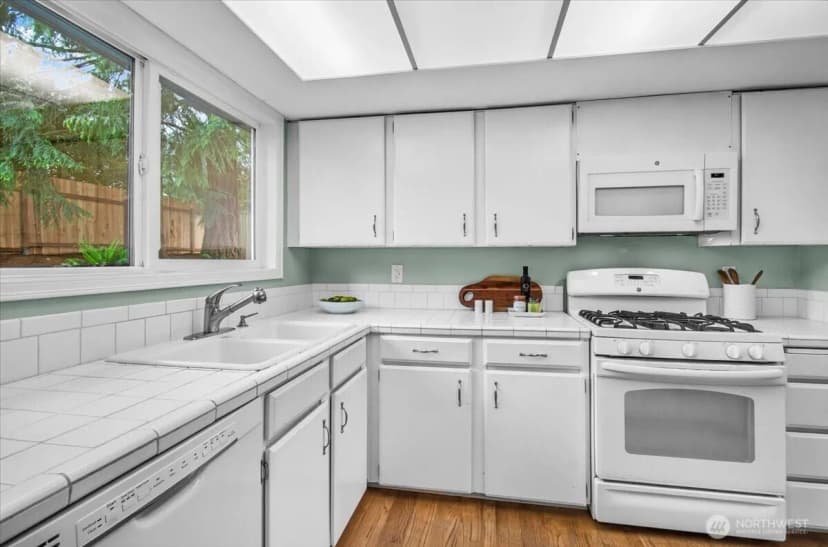Property photo for 11725 Ne 145th Street, Kirkland photo 11