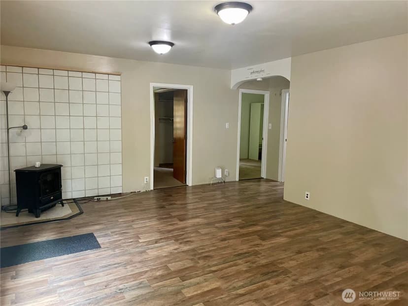 Property photo for 1224 Coal Creek Road, Longview photo 4