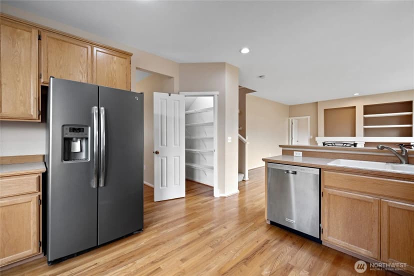 Property photo for 3119 52nd Place Ne, Tacoma photo 12