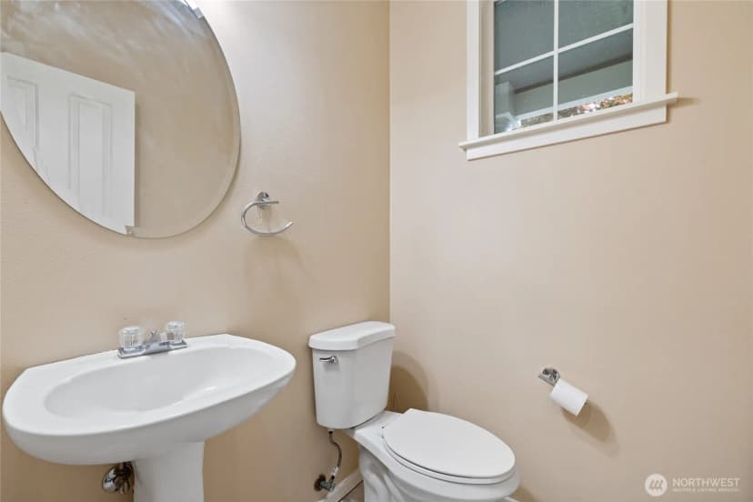 Property photo for 3119 52nd Place Ne, Tacoma photo 21