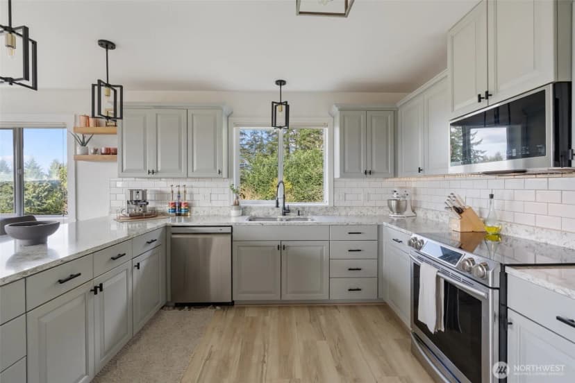 Property photo for 247 Devereese Road, Chehalis photo 16