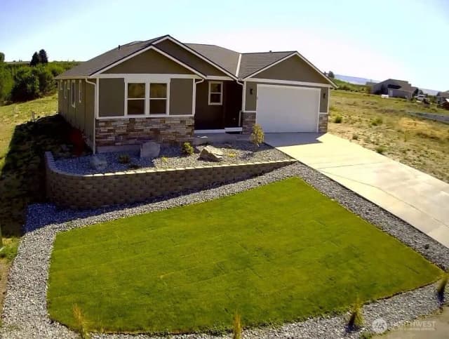 Property photo for 9 Columbia View Drive, Brewster