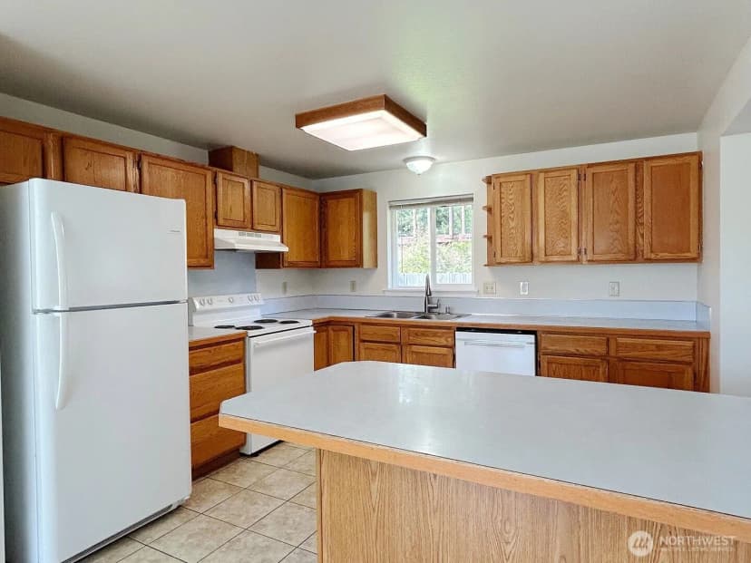 Property photo for 410 Volesky Drive Se, Rainier photo 8
