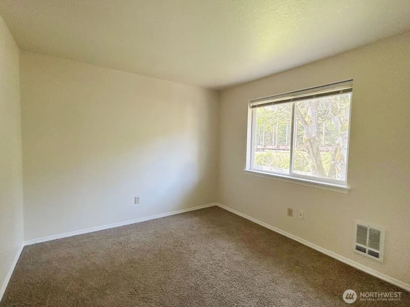 Property photo for 410 Volesky Drive Se, Rainier photo 17