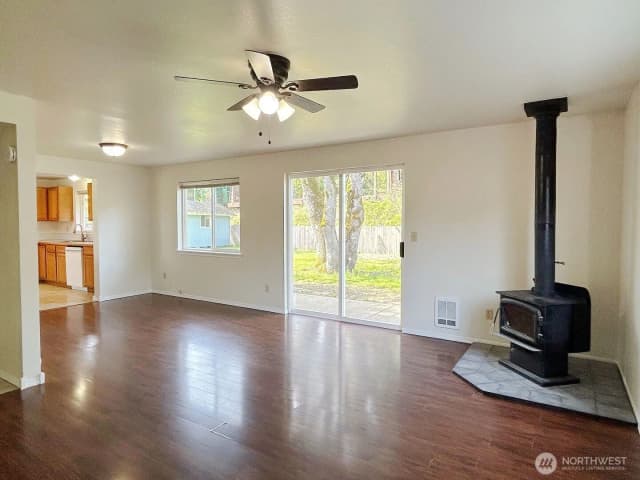 Property photo for 410 Volesky Drive Se, Rainier photo 5