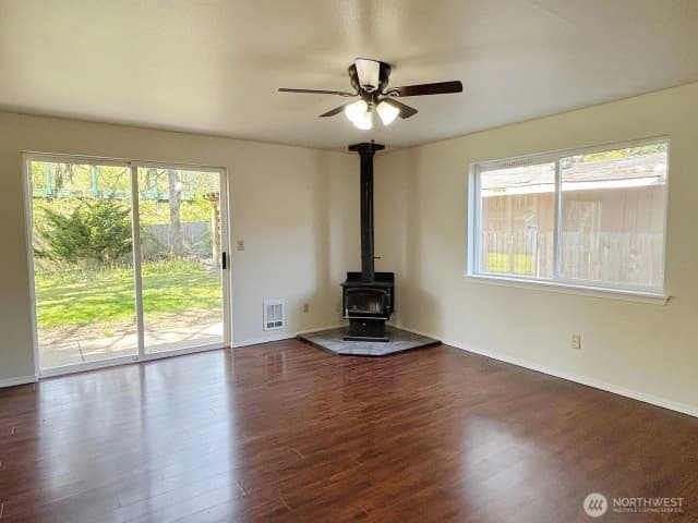 Property photo for 410 Volesky Drive Se, Rainier photo 4
