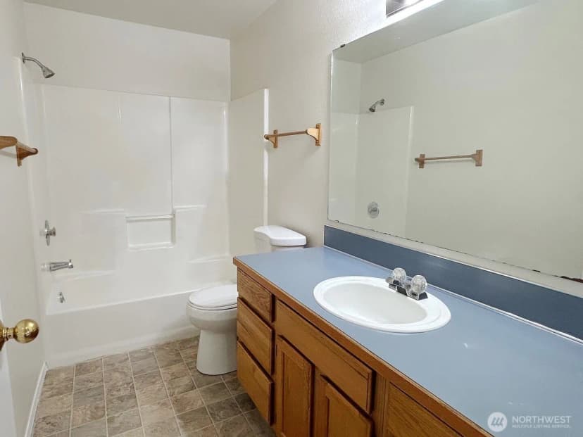 Property photo for 410 Volesky Drive Se, Rainier photo 16