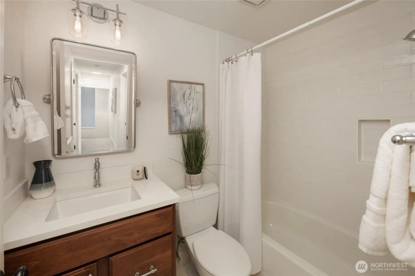 Property photo for 11635 Ne 95th Street, Kirkland photo 26