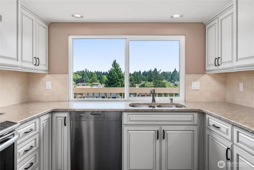 Property photo for 32522 42nd Place Sw, Federal Way photo 19