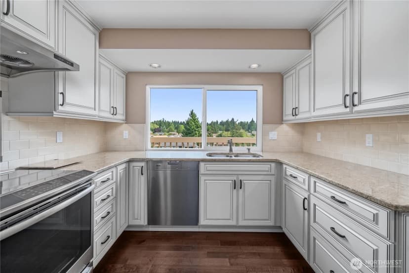 Property photo for 32522 42nd Place Sw, Federal Way photo 17
