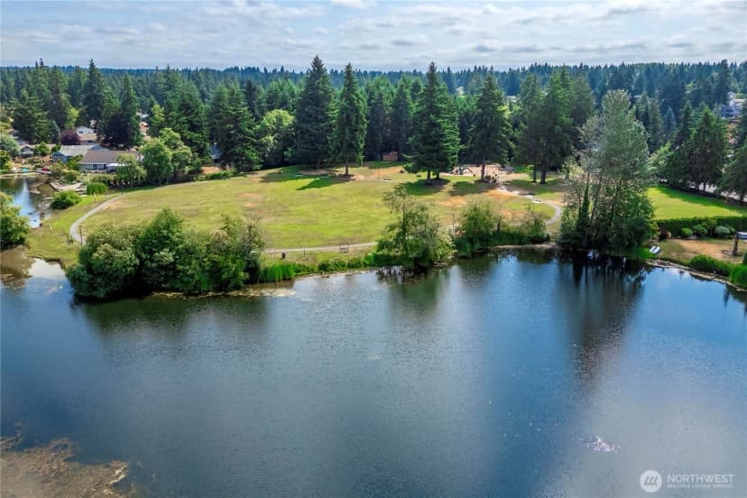 Property photo for 32522 42nd Place Sw, Federal Way photo 8
