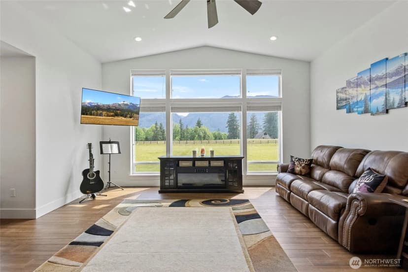 Property photo for 7456 Windsong Lane, Sedro Woolley photo 9