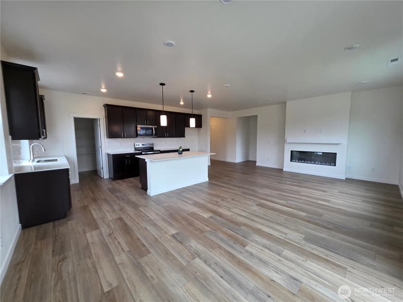 Property photo for 812 Britschgi Street #44, Buckley photo 7