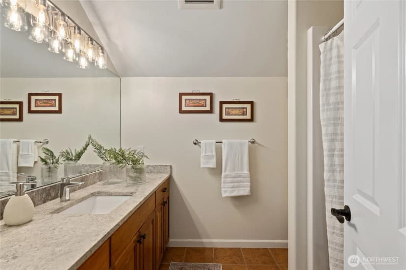 Property photo for 60 Spruce Lane, Ronald photo 23