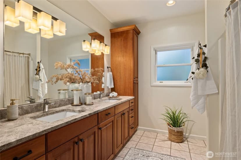 Property photo for 60 Spruce Lane, Ronald photo 12
